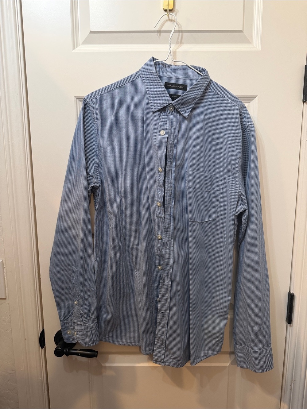 Banana Republic Light Blue Micro-Check Men's Button-Down Shirt